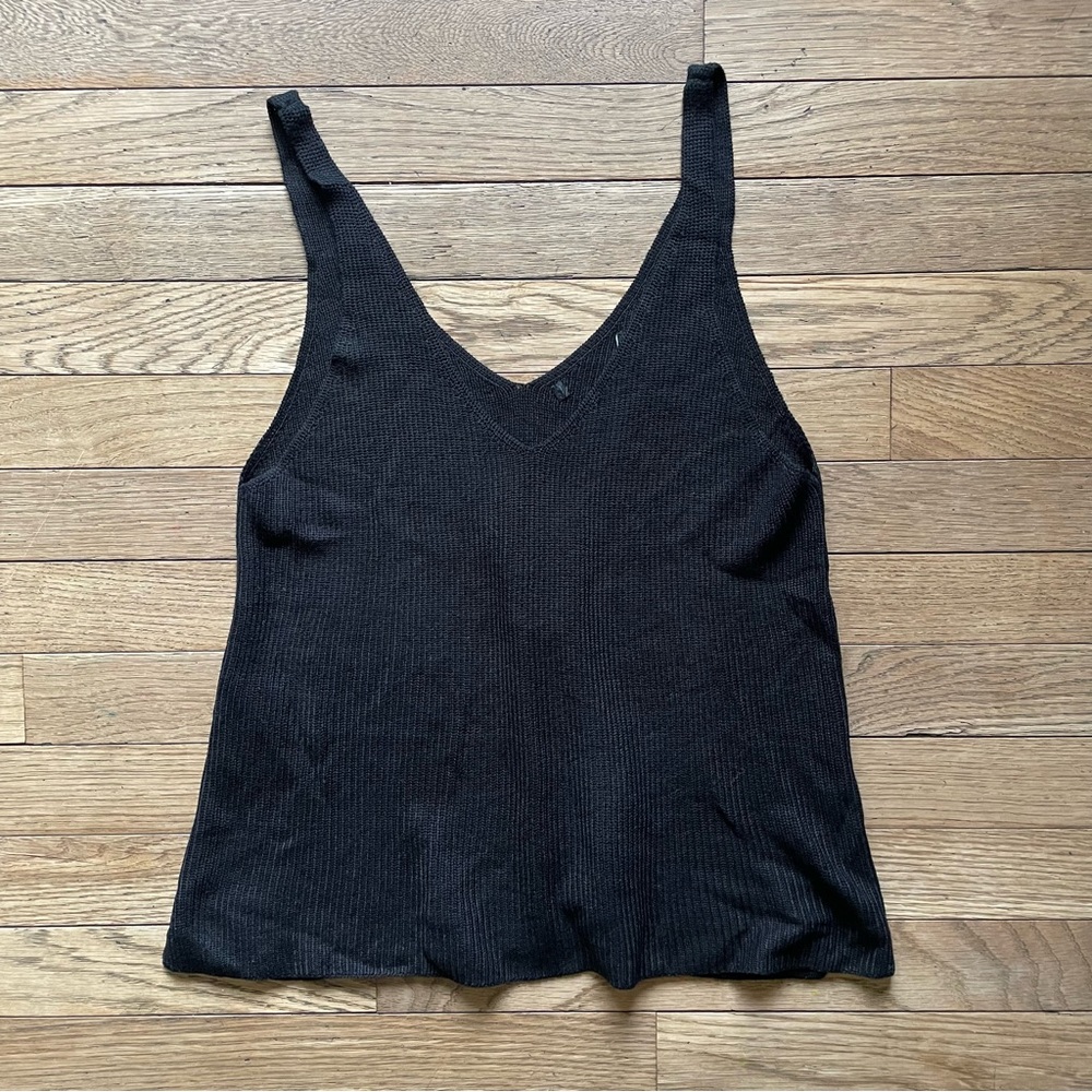 Black sweater tank top 
Size tag removed - size S